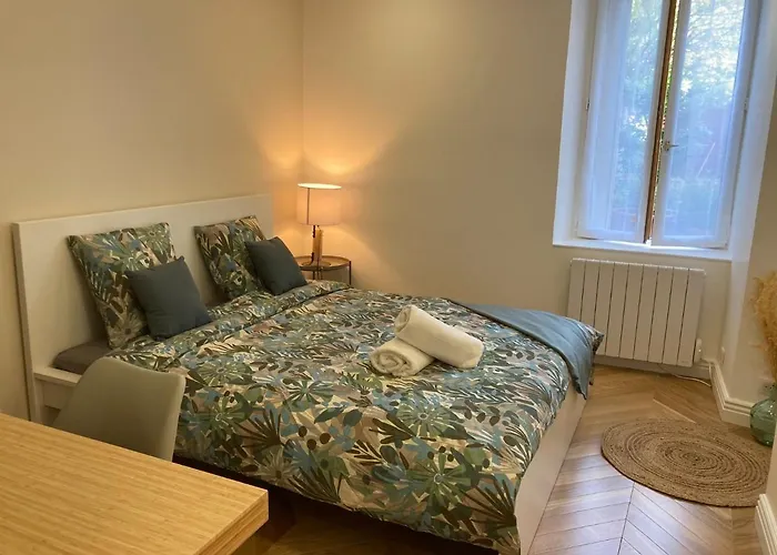 Le Cottage Bellifontain Proche Chateau - Insead - Grand Parquet